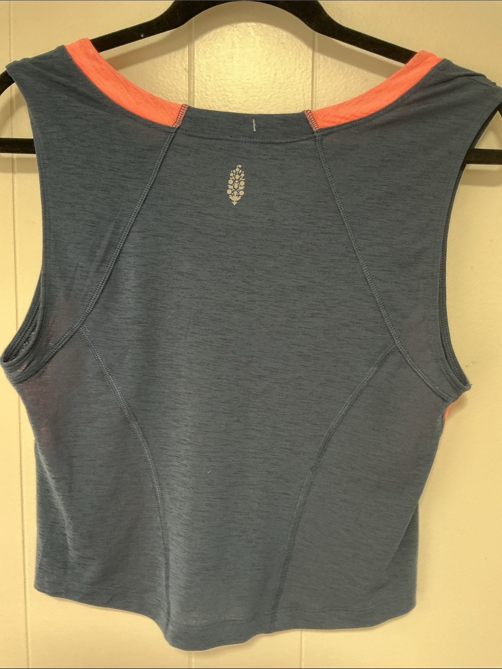 Free people movement, Women's Navy and Coral Colorblock Athletic Tank Top NWOT - Picture 2 of 2